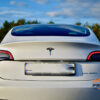 Tesla-Modell-3-hinten